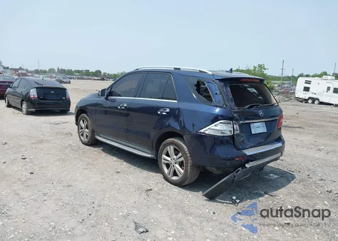 2015 Mercedes-Benz Ml 350 4Matic z USA, uszkodzony, nr VIN 4JGDA5HB0FA553859